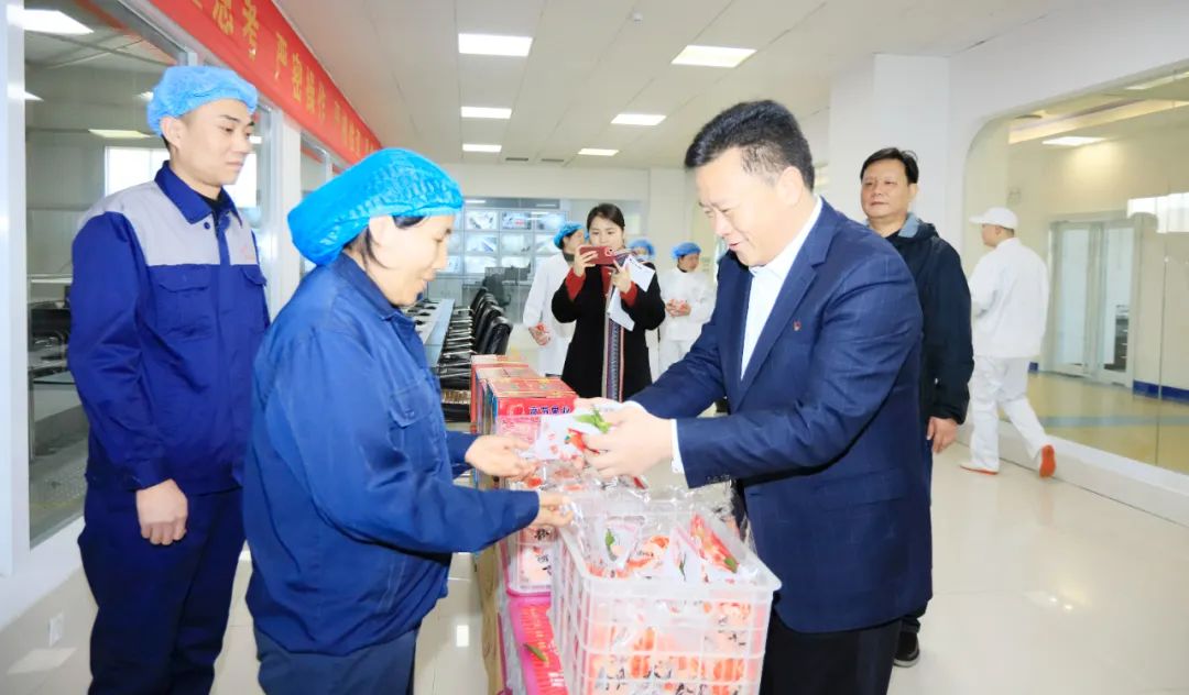 新春慰問送關懷——集團黨委書記、董事長慰問春節期間堅守崗位的一線職工