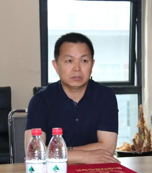 愛心奶情系學子,公益情溫暖人心—河南花花牛乳業集團助力基金會“圓夢計劃?一杯奶”公益項目,愛心捐贈善款50萬元! 愛心奶情系學子,公益情溫暖人心—河南花花牛乳業集團助力基金會“圓夢計劃?一杯奶”公益項目,愛心捐贈善款50萬元!