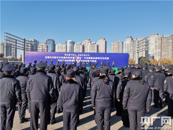 嚴厲打擊山寨產品維護消費者合法權益 -----河南省公安廳“昆侖行動”成果宣傳展示 嚴厲打擊山寨產品維護消費者合法權益 -----河南省公安廳“昆侖行動”成果宣傳展示